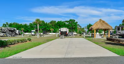 Deluxe Site CR 102