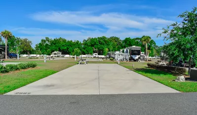 Deluxe Site CR 106