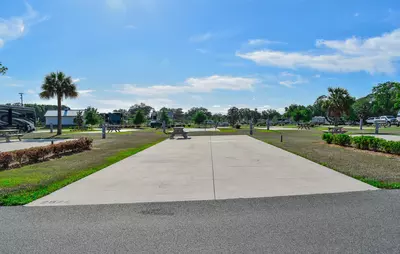Deluxe Site CR 128