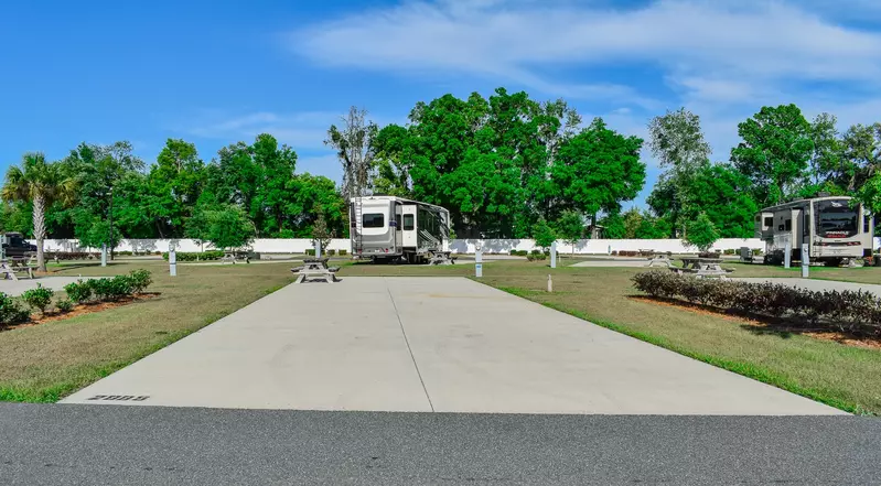 Deluxe Site CR 154