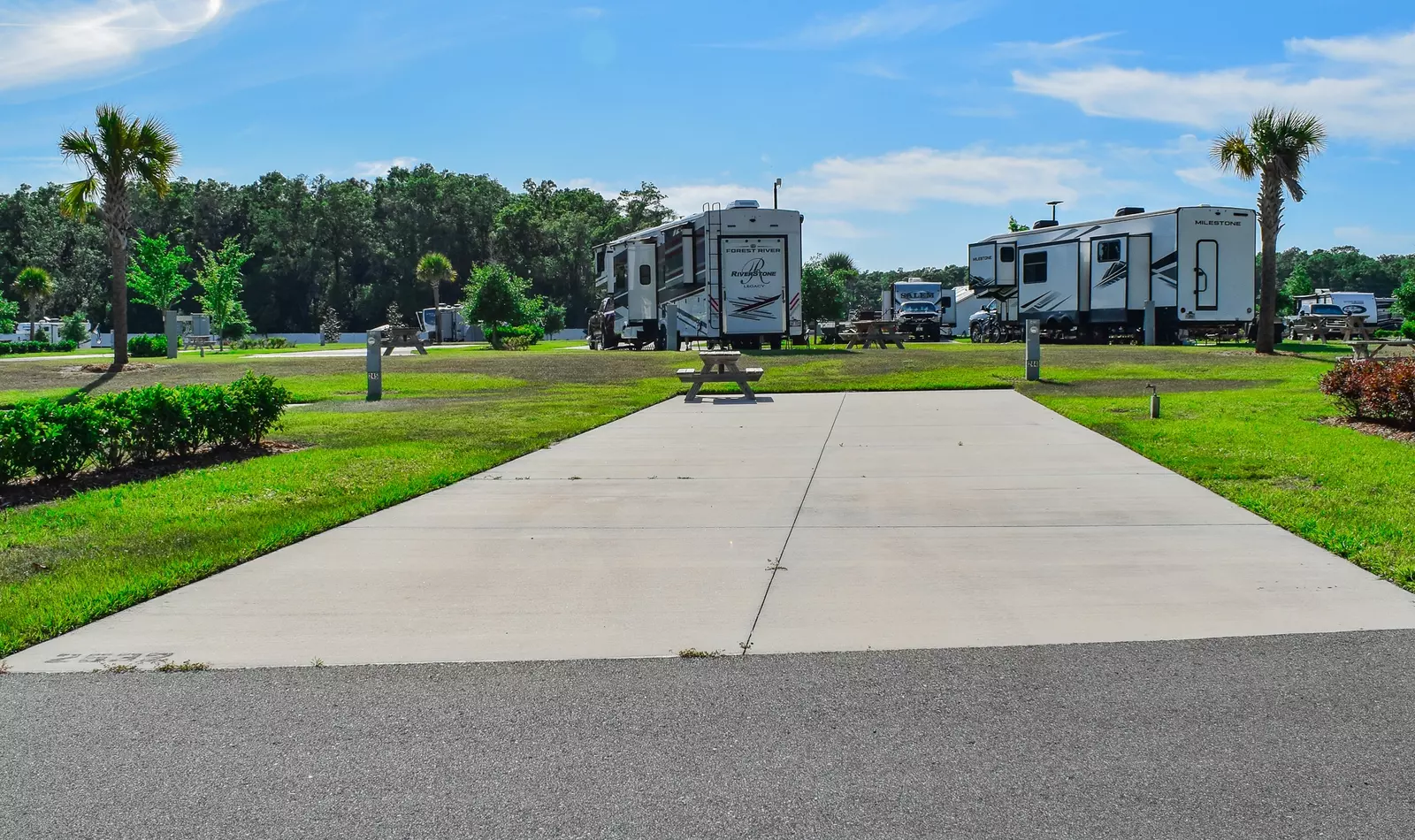 Deluxe Site CR 244