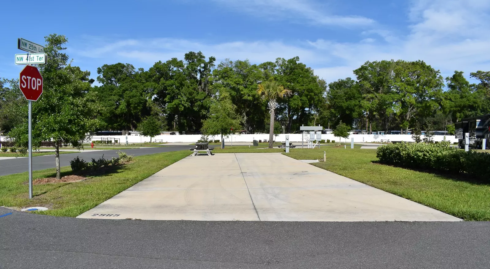 Deluxe Site CR 262