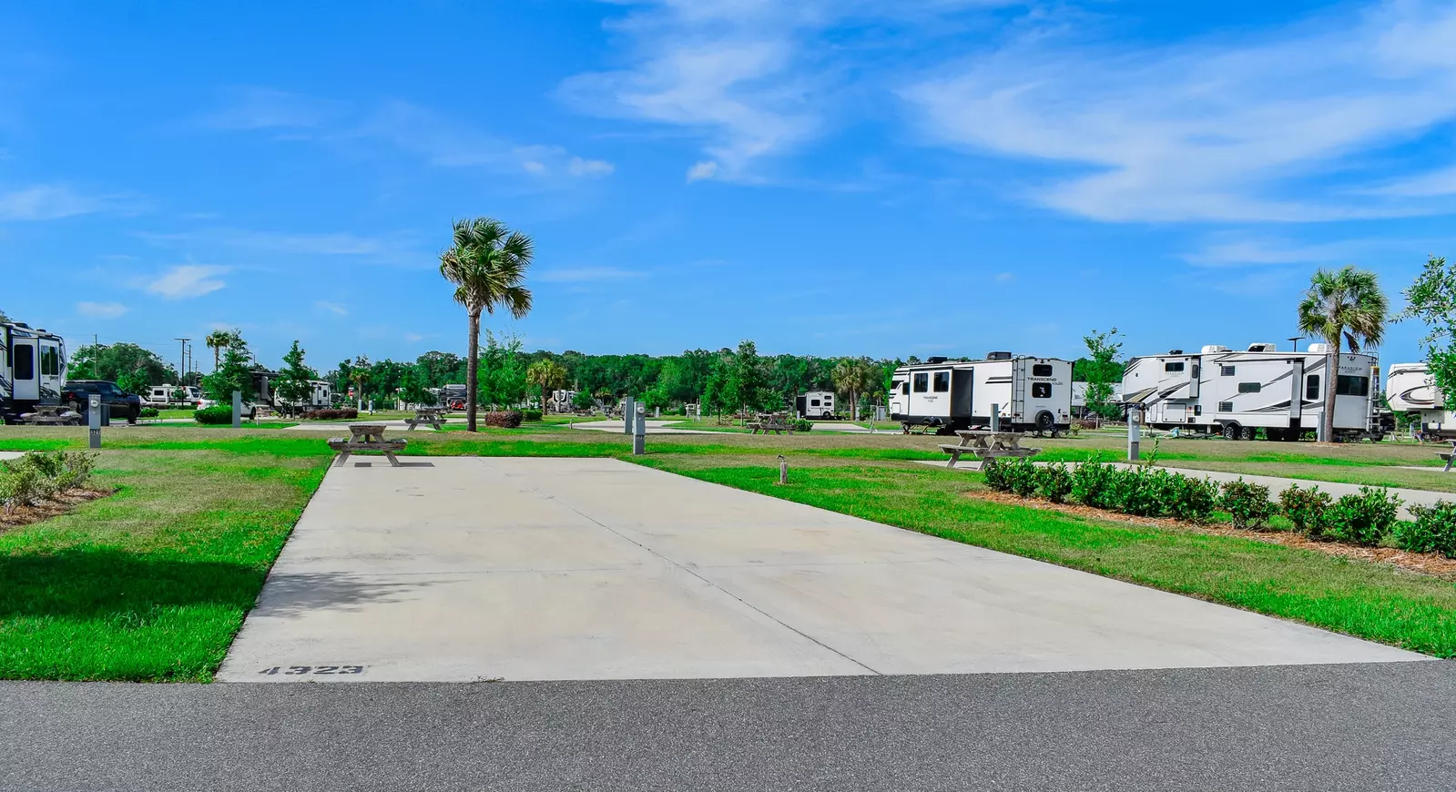 Deluxe Site CR 322