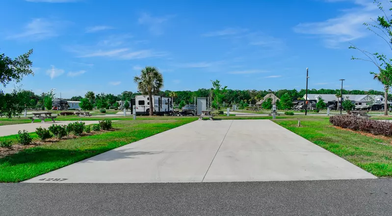 Deluxe Site CR 374
