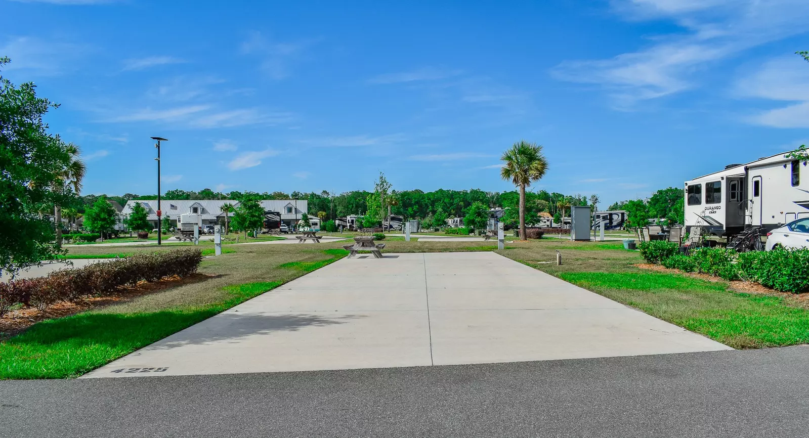 Deluxe Site CR 383