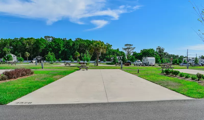 Deluxe Site CR 417