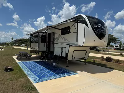Deluxe Site CR 037